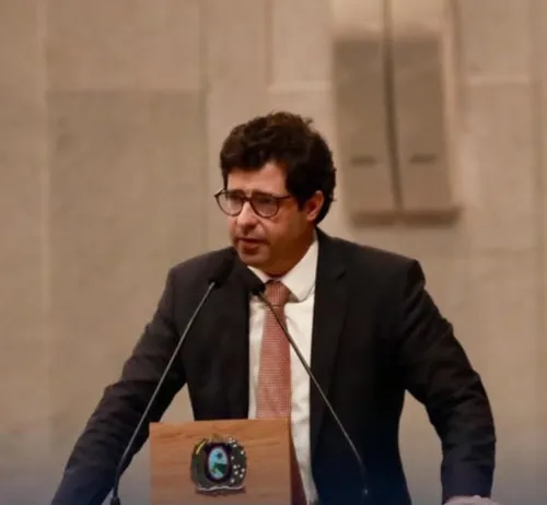 
          Imagem ilustrativa da imagem Alepe pode ter Frente Parlamentar de combate à violência em eventos esportivos
          