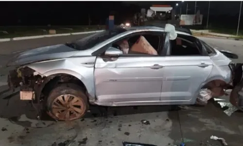 
          Imagem ilustrativa da imagem Alerta na BR-232: capotamento deixa três feridos nesta madruga de sexta-feira
          