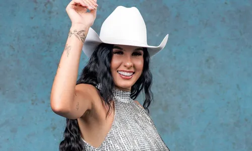 
          Imagem ilustrativa da imagem Ana Castela se pronuncia rumores de novo affair: "Deixa o povo beijar na boca"
          