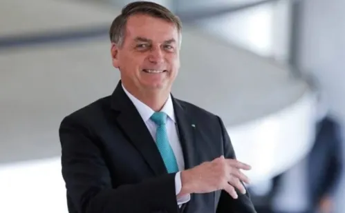 
          Imagem ilustrativa da imagem Tarcísio é um bom político, assim como tem outros, diz Bolsonaro
          
