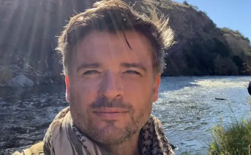 
          Imagem ilustrativa da imagem Ator de 'Smallville', Tom Welling é preso nos EUA
          