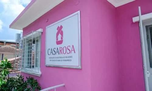 
          Imagem ilustrativa da imagem Bazar Solidário de Carnaval da CasaRosa apoia mulheres com câncer
          