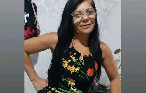 
          Imagem ilustrativa da imagem Carro em alta velocidade atropela e mata mulher em Caruaru; COM VÍDEO
          