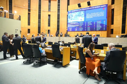 
          Imagem ilustrativa da imagem Casagrande perto de escolher favorito à presidência da Assembleia
          