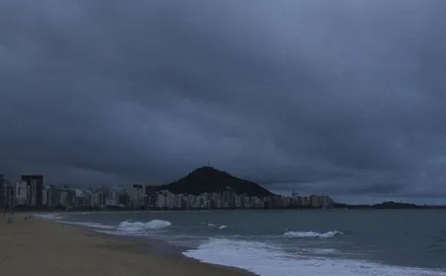
          Imagem ilustrativa da imagem Frente fria avança e outubro começa com chuva no ES; confira a previsão
          