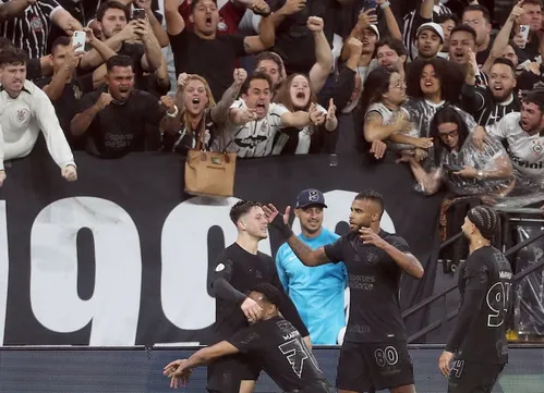 
          Imagem ilustrativa da imagem Corinthians mantém preço de ingressos populares para 2025 e tem reajuste 'abaixo da inflação'
          