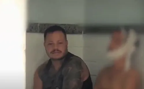 
          Imagem ilustrativa da imagem Criminoso é preso dentro de banco em Vila Velha fazendo saques irregulares
          