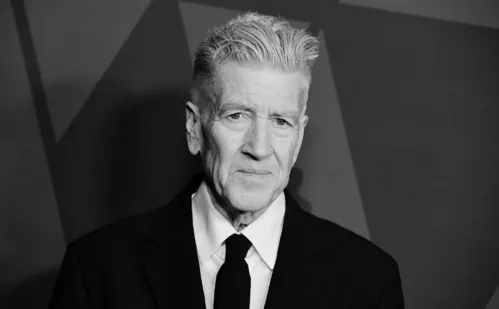 
          Imagem ilustrativa da imagem David Lynch, histórico diretor de 'Veludo Azul' e 'Twin Peaks', morre aos 78 anos
          