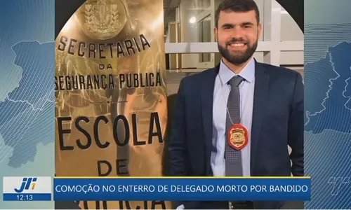 
          Imagem ilustrativa da imagem Delegado assassinado em São Paulo é homenageado por multidão em Pernambuco
          