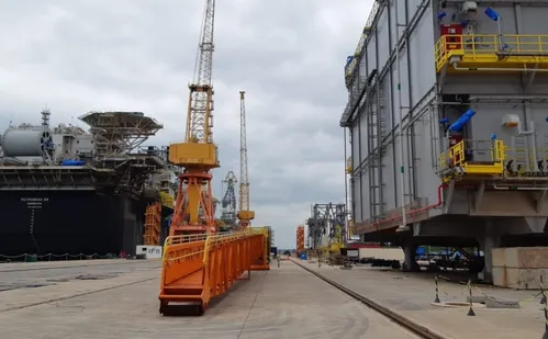 
          Imagem ilustrativa da imagem Dinheiro, folga e viagens: vantagens das empresas para atrair novos funcionários
          