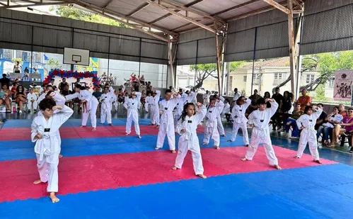 
          Imagem ilustrativa da imagem Esporte e diversão para as crianças em projetos sociais da Grande Vitória
          