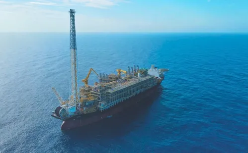 
          Imagem ilustrativa da imagem Estatal do pré-sal abre 1º concurso com salário de até R$ 19.610
          