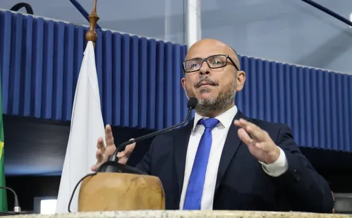 
          Imagem ilustrativa da imagem Ex-vereador de Vitória assume cargo na Assembleia
          