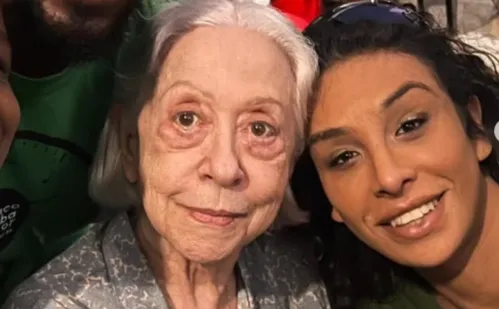 
          Imagem ilustrativa da imagem Fernanda Montenegro dança com Linn da Quebrada em filme e compartilha o momento
          