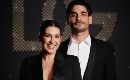 
          Imagem ilustrativa da imagem Fernanda Paes Leme anuncia fim de casamento com Victor Sampaio
          