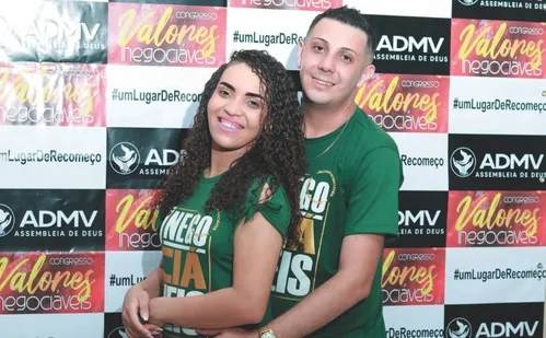 
          Imagem ilustrativa da imagem Folk, country e pop no trabalho de estreia de Rodolpho Camilo
          