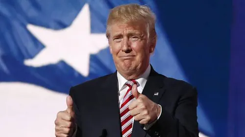 
          Imagem ilustrativa da imagem Funcionários envolvidos em investigações contra Trump são demitidos
          