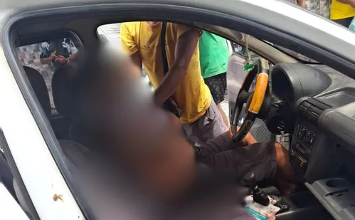 
          Imagem ilustrativa da imagem Homem é esfaqueado em feira de Vila Velha após discussão em bar
          