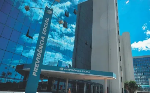 
          Imagem ilustrativa da imagem Entenda a operação que apura fraudes em benefícios do INSS em seis pontos
          