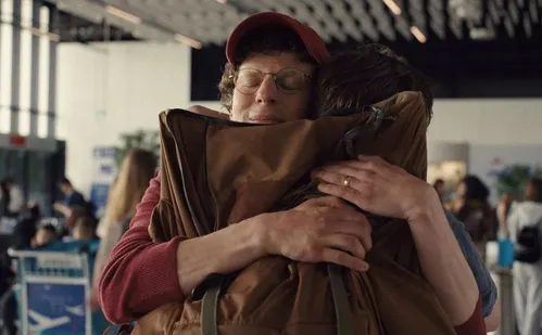 
          Imagem ilustrativa da imagem Indicado a 2 Oscars revive feridas do Holocausto
          