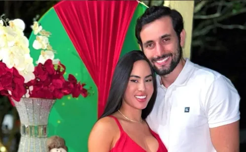 
          Imagem ilustrativa da imagem Isabelle Nogueira anuncia fim do noivado com Matteus Amaral
          