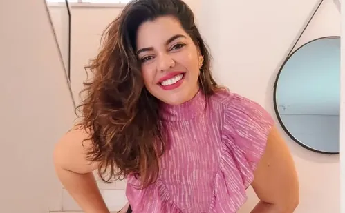 
          Imagem ilustrativa da imagem Jornalista é morta a facadas no MS horas depois de conseguir medida protetiva
          