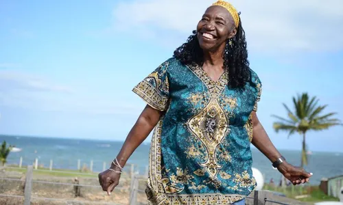 
          Imagem ilustrativa da imagem Lia de Itamaracá retira acusação de "fake news" e agenda reunião com prefeito
          