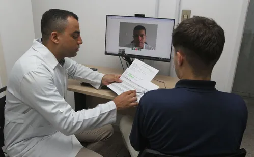 
          Imagem ilustrativa da imagem Mais de 260 mil teleconsultas com médicos de 12 especialidades no SUS
          