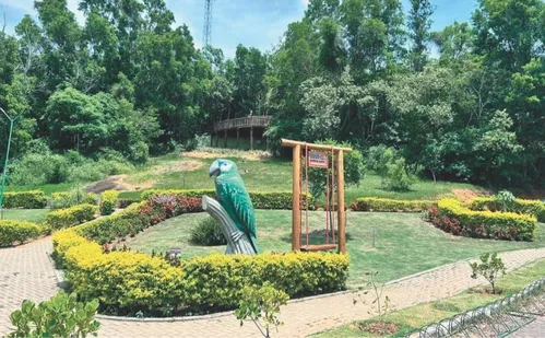 
          Imagem ilustrativa da imagem Mar azul, lazer e badalação nas praias de Anchieta
          