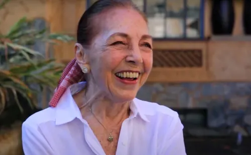 
          Imagem ilustrativa da imagem Marina Colasanti morre aos 87 anos; relembre a trajetória da escritora
          