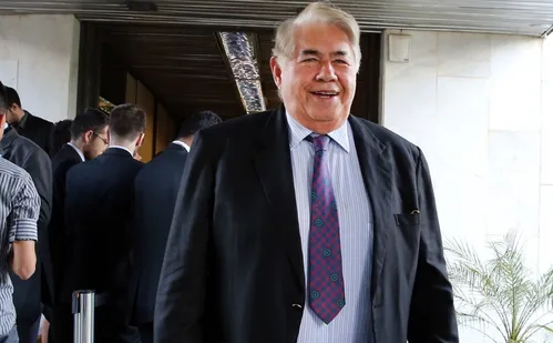 
          Imagem ilustrativa da imagem Morre aos 86 anos Newton Cardoso, que governou Minas Gerais
          