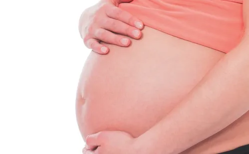 
          Imagem ilustrativa da imagem Mulheres oferecem barriga de aluguel por R$ 10 mil na internet
          