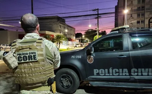 
          Imagem ilustrativa da imagem Operação das polícias do ES e RJ busca prender traficantes acusados de extorsão
          