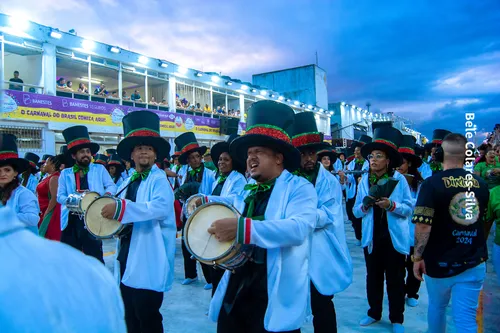 
          Imagem ilustrativa da imagem Piedade e Boa Vista em prévia dos desfiles no Sambão do Povo
          