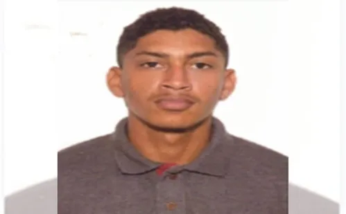 
          Imagem ilustrativa da imagem Polícia procura suspeito após reviravolta em caso de morte na Serra
          