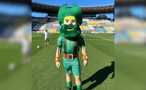 
          Imagem ilustrativa da imagem Porto Vitória reúne 200 pessoas em inauguração de loja
          