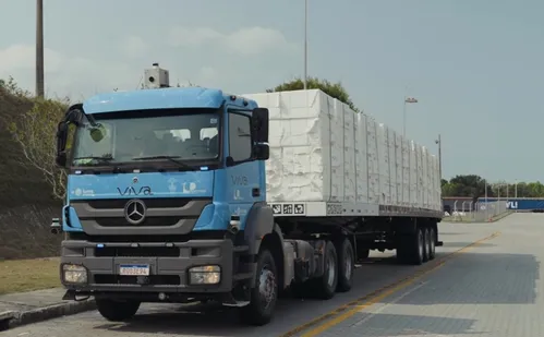 
          Imagem ilustrativa da imagem Primeiro caminhão autônomo do Brasil já está em funcionamento em Aracruz
          