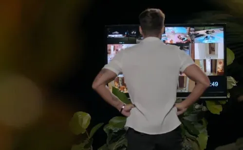 
          Imagem ilustrativa da imagem Quem é Montoya, que assistiu a traição ao vivo no reality 'Ilha da Tentação'?
          