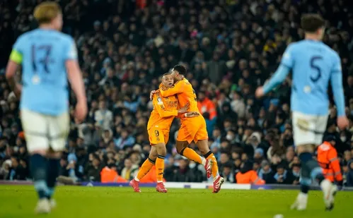 
          Imagem ilustrativa da imagem Real Madrid bate Manchester City de virada com gol no último lance
          