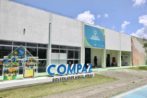 
          Imagem ilustrativa da imagem Rede Compaz abre mais de 3 mil vagas para cursos e esportes nesta terça-feira (4)
          