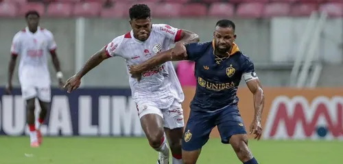 
          Imagem ilustrativa da imagem Retrô leva a melhor sobre o Náutico: 1x0 na Arena Pernambuco
          