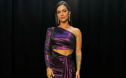 
          Imagem ilustrativa da imagem 'Se ganhasse R$ 1 por convite para reality, compraria uma ilha', diz Kelly Key
          