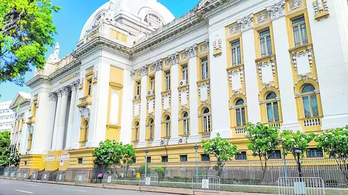 
          Imagem ilustrativa da imagem TJPE é 1º lugar no país em número de julgamentos de crimes dolosos contra a vida
          