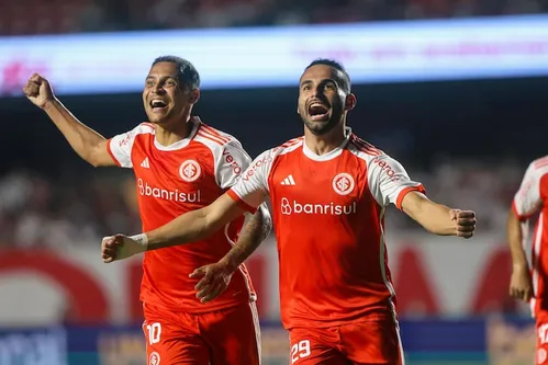 
          Imagem ilustrativa da imagem Thiago Maia retorna ao Santos, a pedido de Neymar, e clube assume dívida do Inter
          