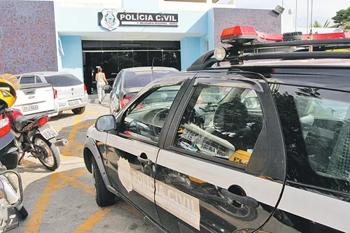 
          Imagem ilustrativa da imagem Trio é preso com faca tentando assaltar motorista na Serra
          