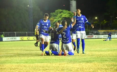 
          Imagem ilustrativa da imagem Vitória goleia o Vilavelhense e sobe na classificação
          