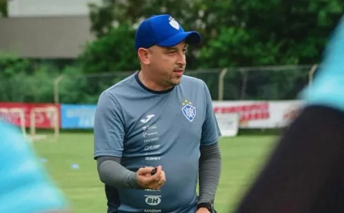 
          Imagem ilustrativa da imagem Vitória recebe o Porto no Salvador Costa em busca do primeiro triunfo
          