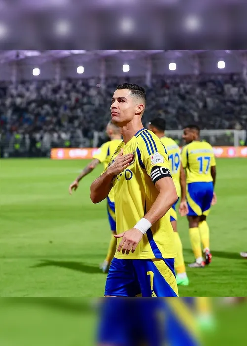 Imagem ilustrativa da imagem Cristiano Ronaldo deve assinar ‘contrato do século’ de R$ 1,1 bilhão anuais com Al-Nassr, diz jornal