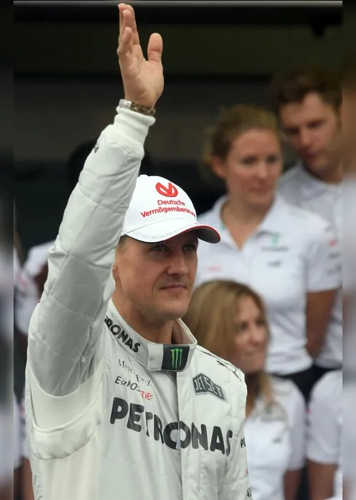 Imagem ilustrativa da imagem Por que o estado de saúde de Schumacher é mantido em sigilo pela família? Entenda