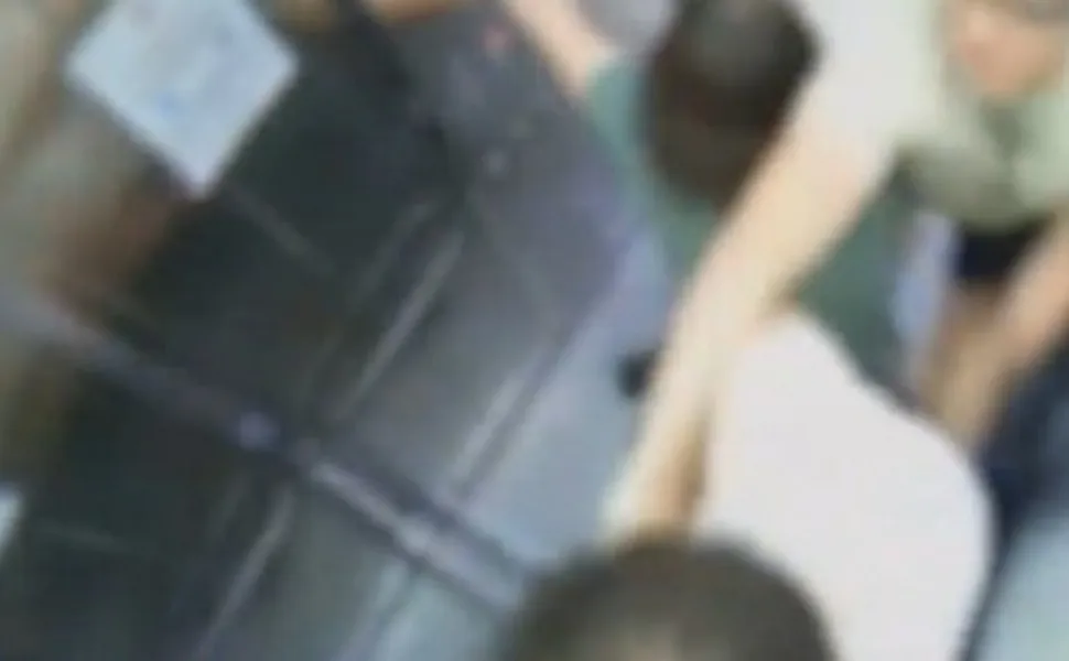 Imagem ilustrativa da imagem Adolescente autista e avó são agredidos por médico em Castelo; veja imagens